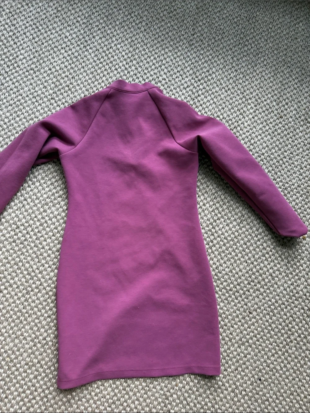 Nike woman’s run dress Plum Half-Zip Sport Dress Jacket small